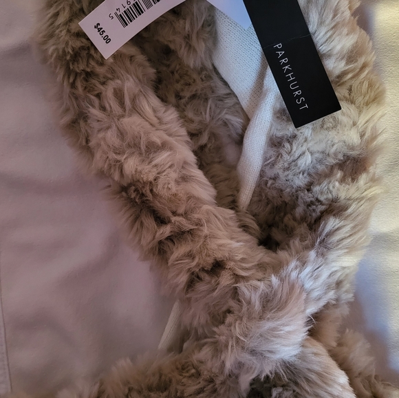 Hat with scarf - Picture 3 of 9